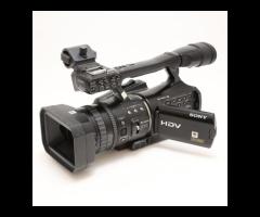 Profesionalna Kamera Sony HVR-V1E in Digitalni Snemalnik Sony HVR-MRC1