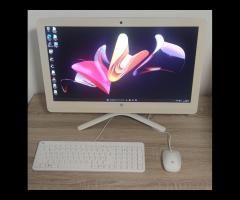 HP 24 AIO PC All in One AMD A8 7410, 8GB RAM, AMD Radeon R5, SSD 256GB