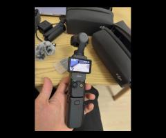 DJI Osmo Pocket 3 Creator Combo Gimba