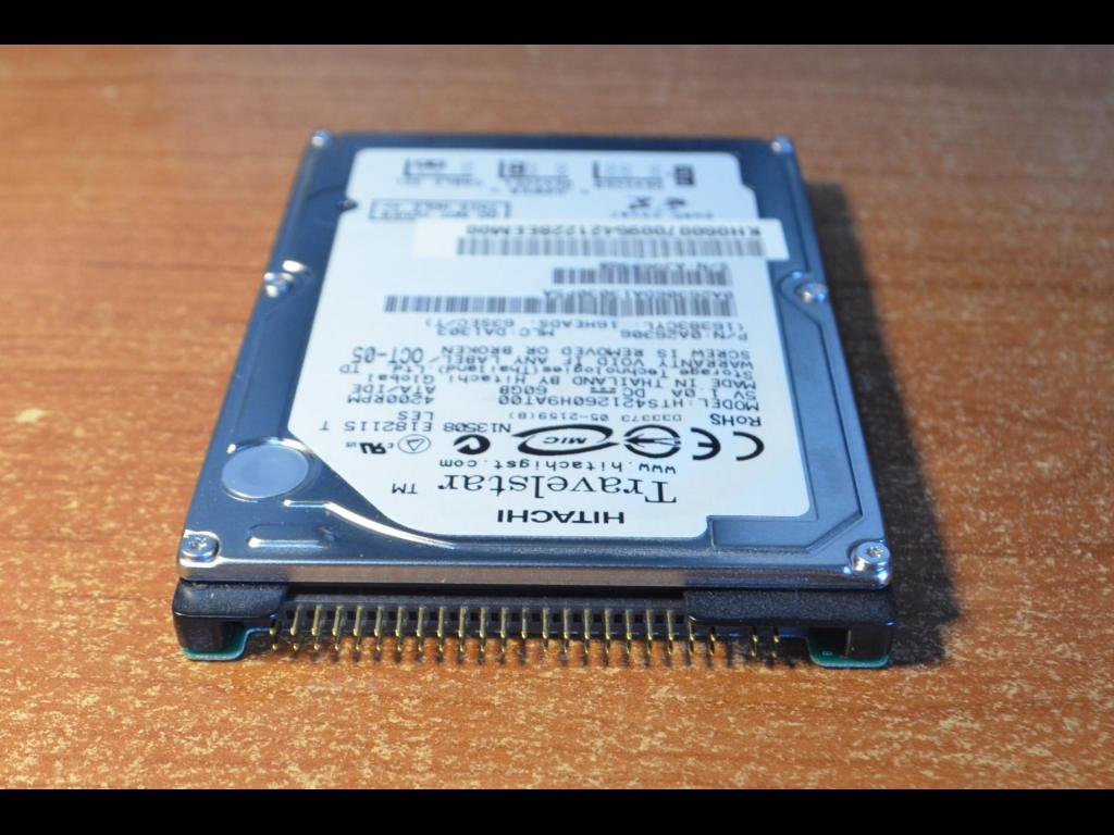 Trdi disk Hitachi 60GB IDE 2.5 - 1